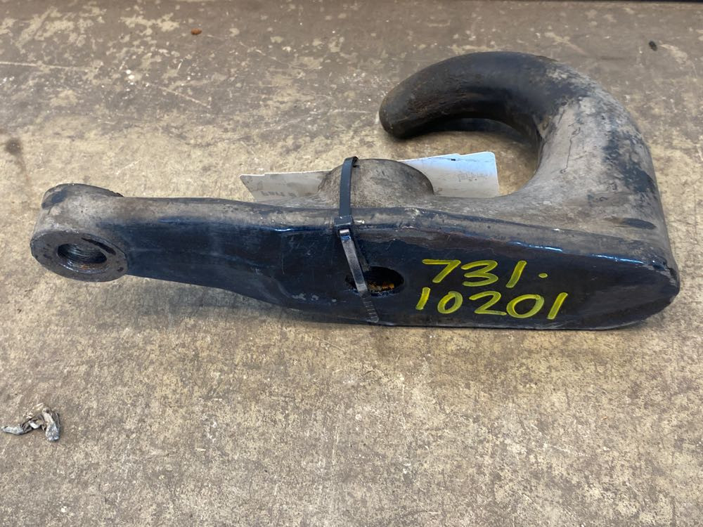 Freightliner Tow Hooks & Couplings (731-10201)