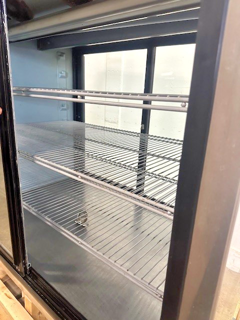 Delfield F6PC48D Pass/Through Refrigerated lighted bakery/pie Display Case, 1PH