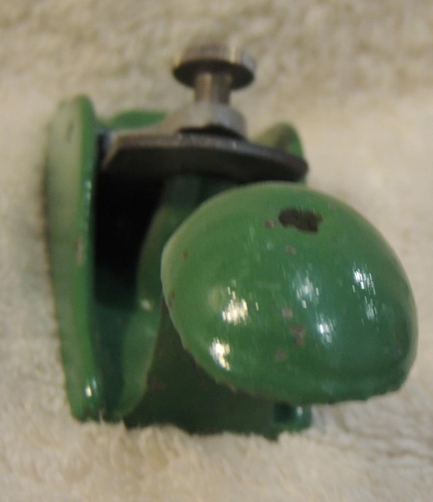 KUNZ Model 100 Green Squirrel Tail Plane