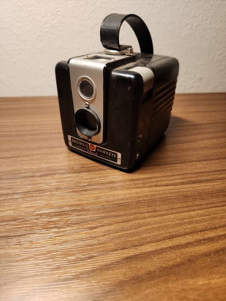 Vintage Kodak Brownie Hawkeye Flash Camera Model Camera