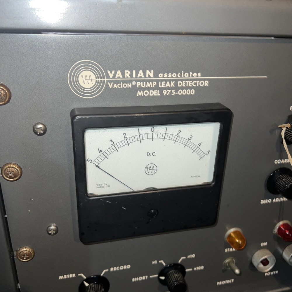 Varian Associates Leak Detector Model 975-0000