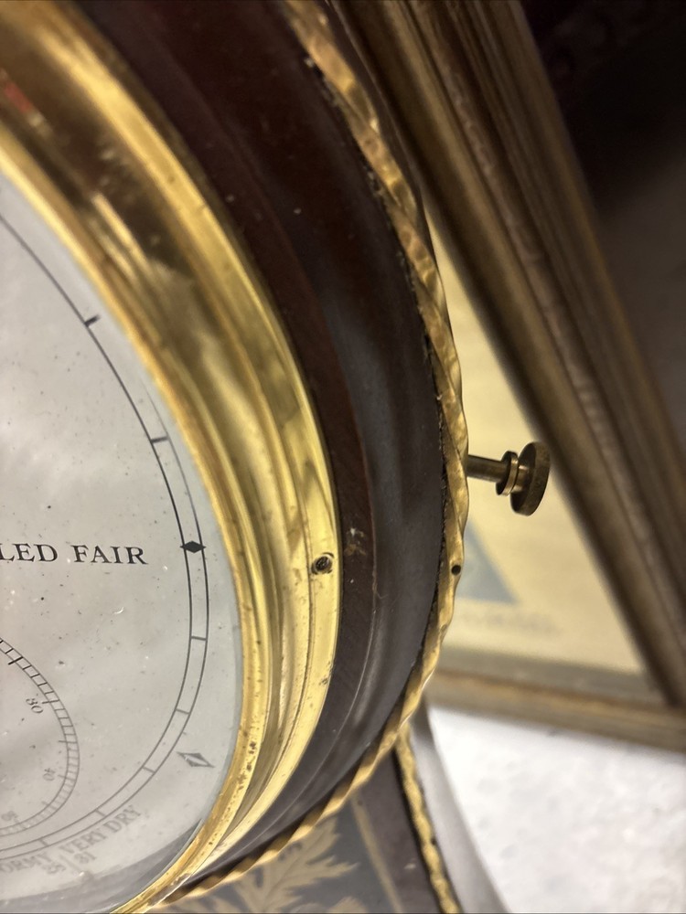 Reproduction Russell barometer