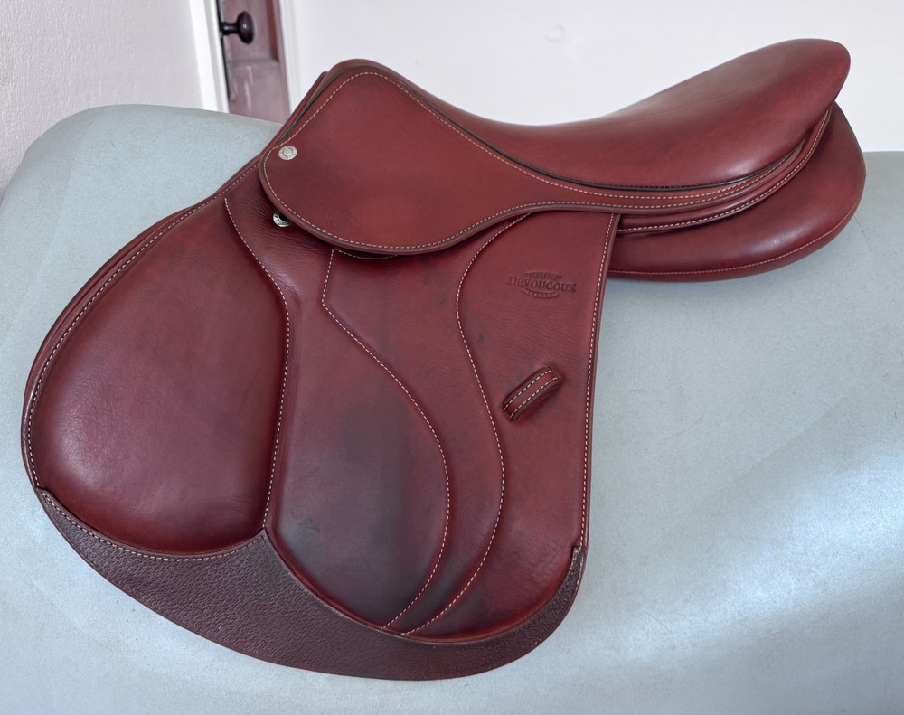 17.5" Devoucoux Biarritz S Saddle - 2022 - 1AA - Full Buffalo - MINT!