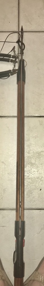 A. B. BILLER SPEAR GUN 60108 40" LONG