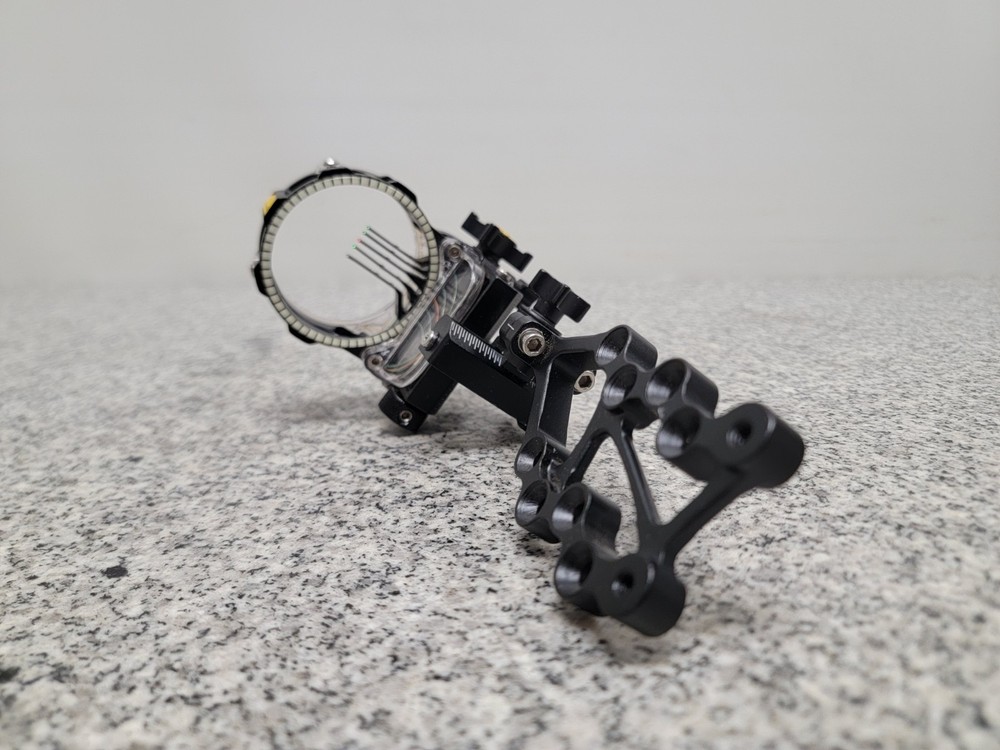 Trophy Ridge React Pro Bow Sight RH Black 5 Pins PLEASE READ DESCRIPTION