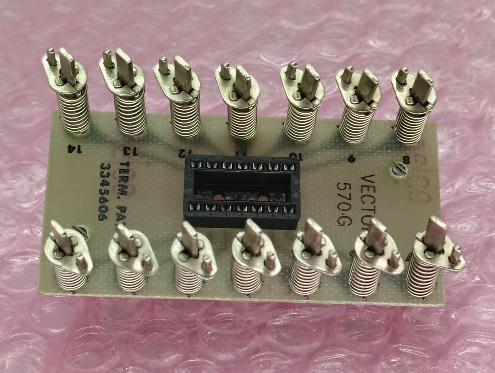 Vintage Vector Electronic 570-G Solderless DIP-14 Socket Adapter ~