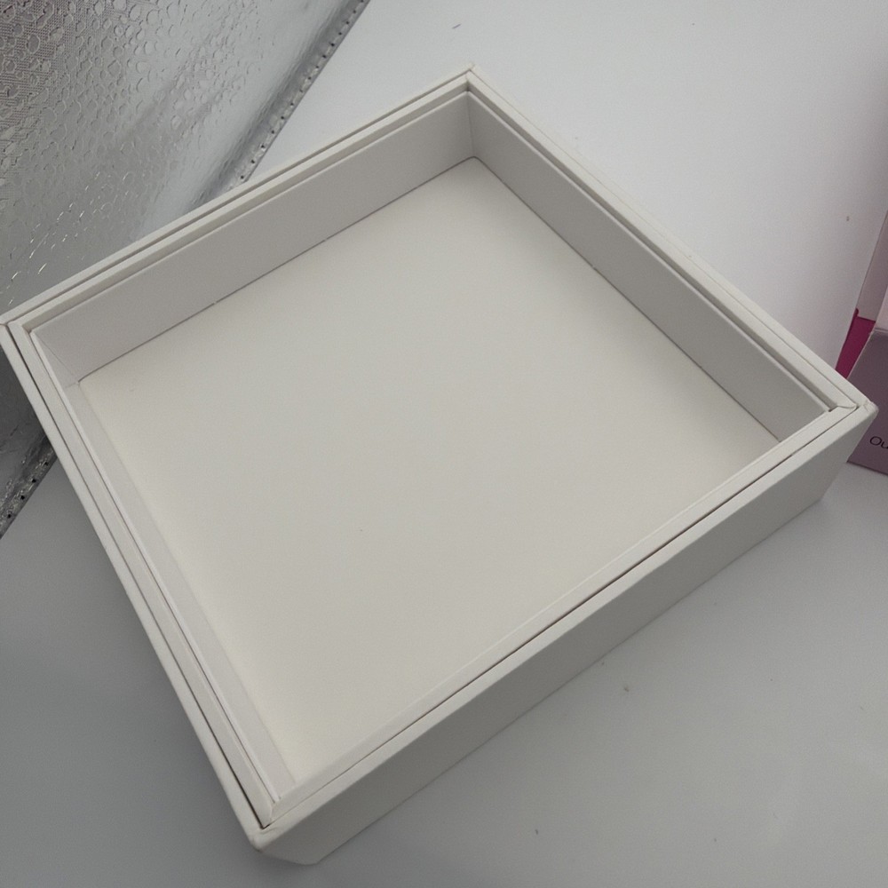 BOX ONLY!! Oura Ring 4 - Ceramic Size 10 Petal