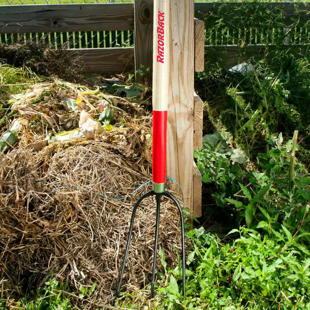 3-Oval Tine Hay Fork