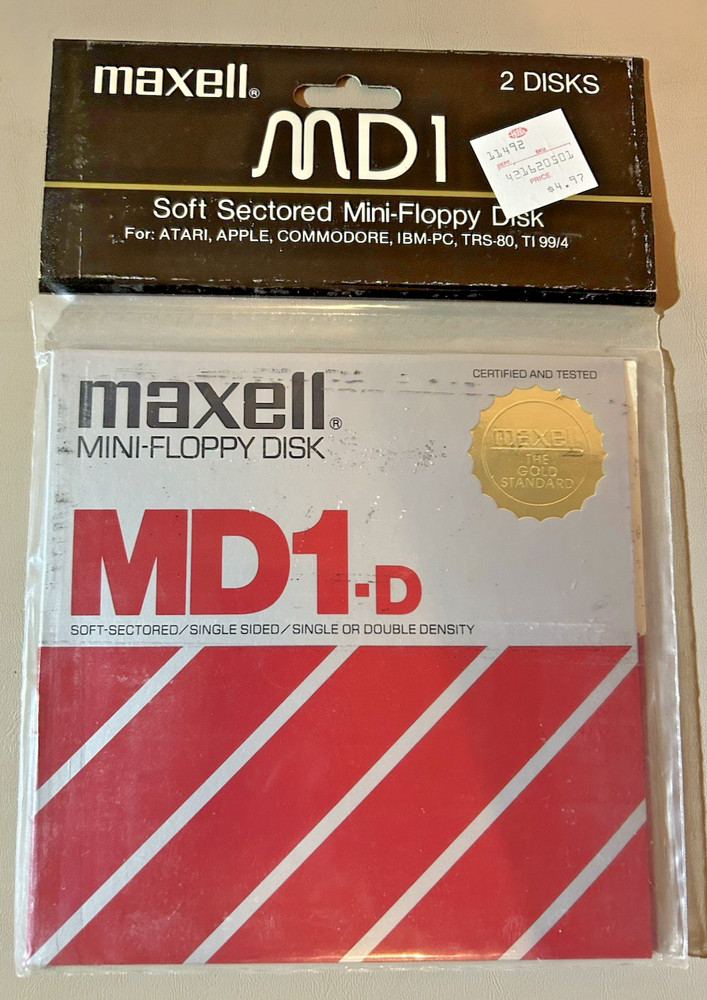 Maxell MD1-D Mini Floppy Disk 5.25” 2 pack with 2 empty display cases