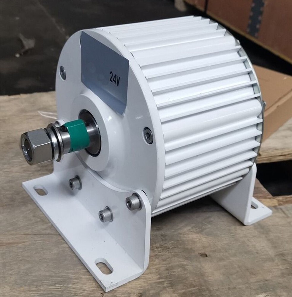 3000W 3 Phase Permanent Magnet Generator 120V 220V Gearless Synchronous Dynamo