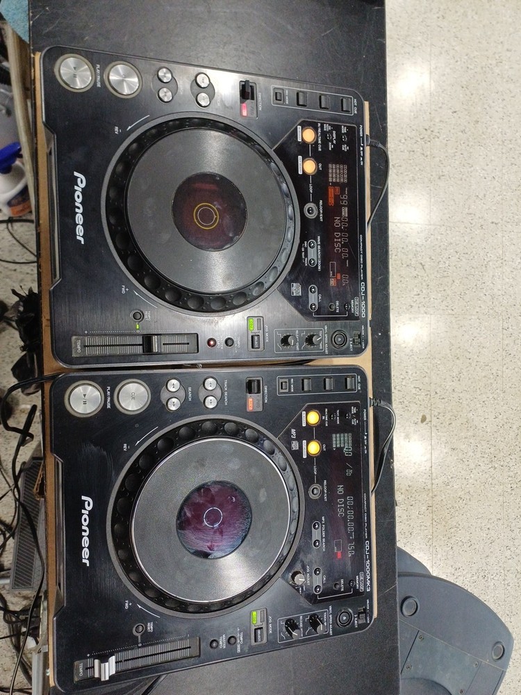 Pioneer CDJ-1000 Pair  Tested & Working