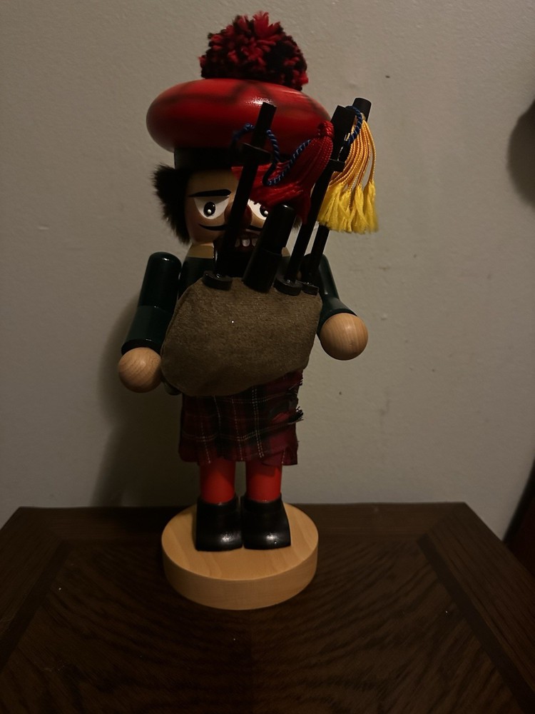 Steinbach Nutcracker 15" Scottish Bagpiper