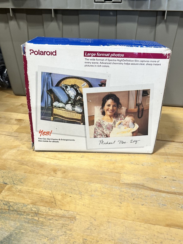 Polaroid Spectra AF Instant Film Camera with Box (Untested)
