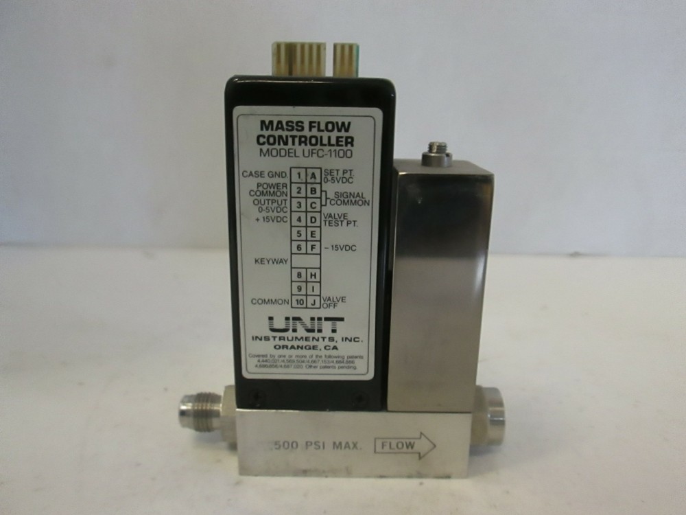 Unit UFC-1100A, Mass Flow Controller MFC, O2, 400 SCCM, Used