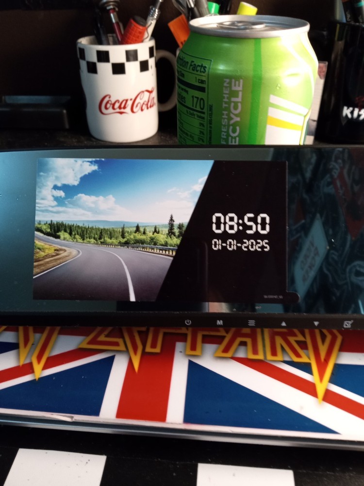 YaDa RoadCam Mirror DashCam.