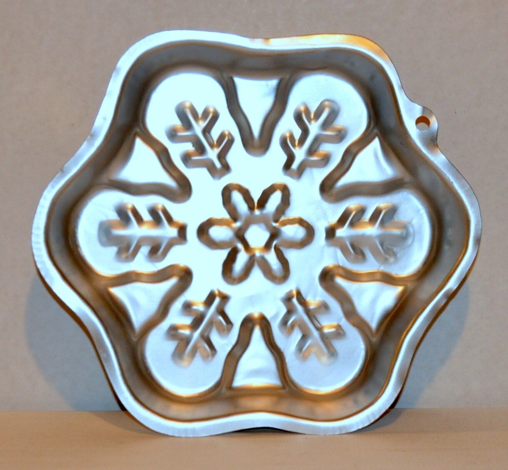 Wilton Snowflake Aluminum Cake Pan – 2002 - #2105-6087