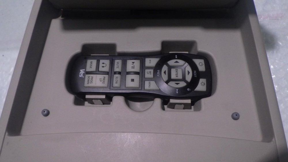 05 DODGE DURANGO Info Screen 56043192AG