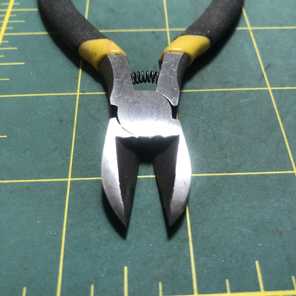 Vintage 4 Piece Pliers Cutters Tool Set 9JD Spring Tools