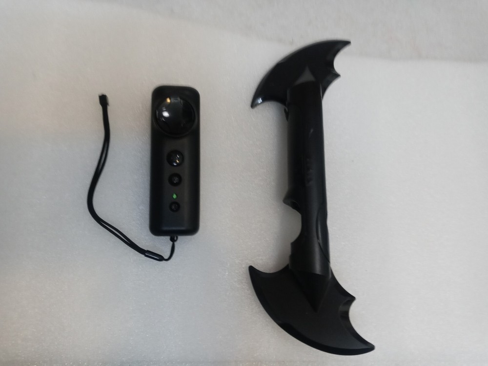 VRSE Virtual Reality Batman Controller Remote Skyrocket Black Batwing Batarang