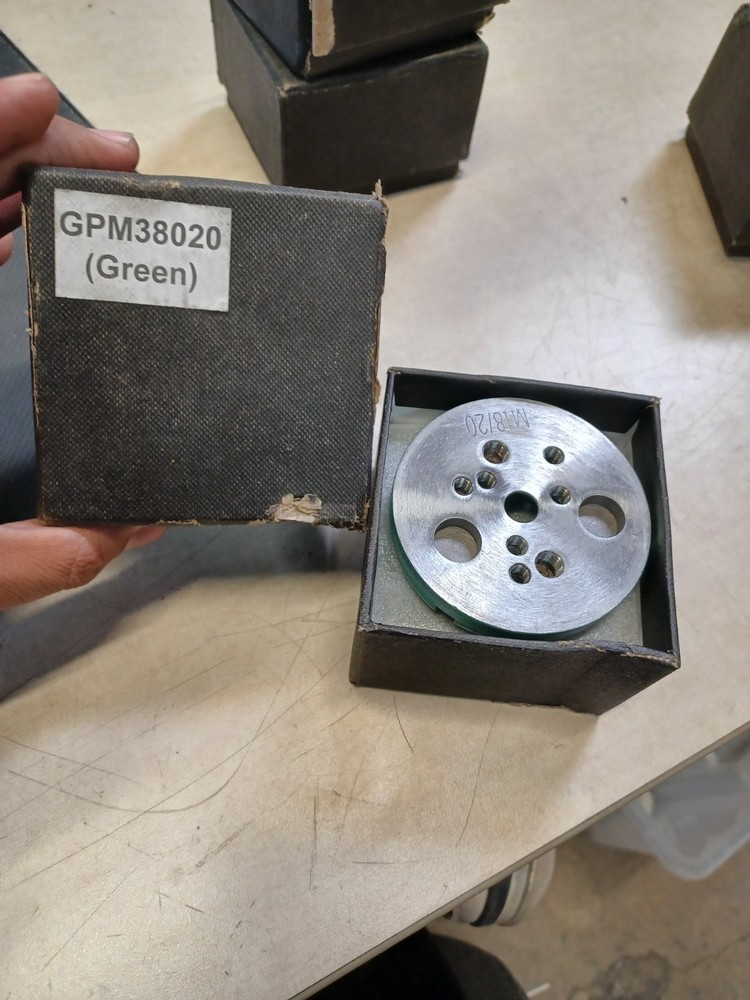 Green 3" x 10mm Medium Bond Puck, 18/20# -