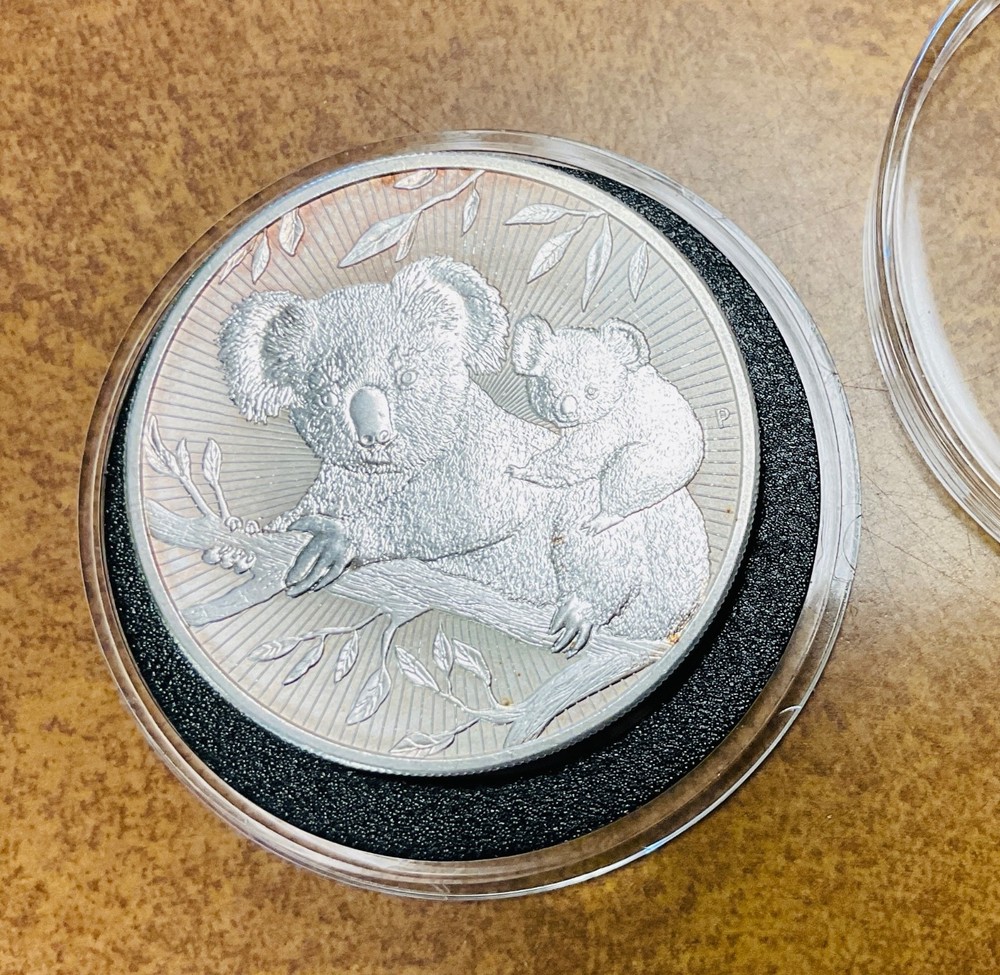 2018  Australia 2 oz Silver Koala $2 Coin.