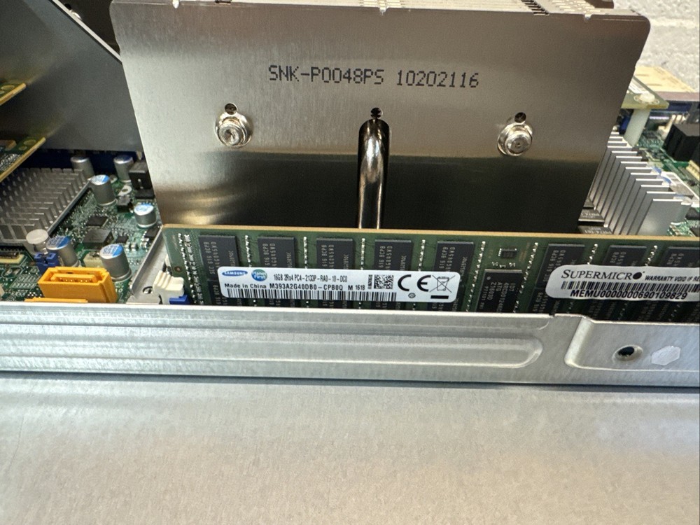 HP CS5000 disk array Rack (4U) - 10Gb Ethernet Flash Array with 2x Controllers