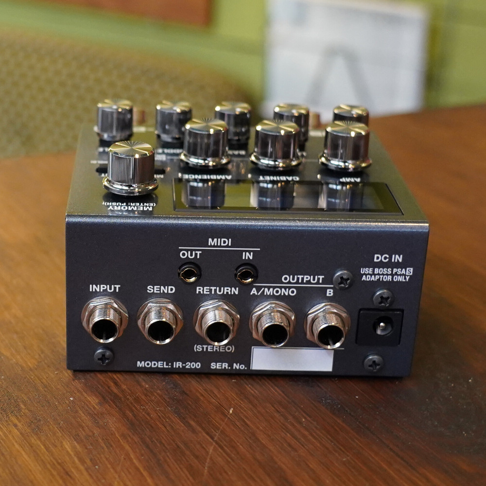 BOSS IR-200 AMP&CABINET PROCESSOR Guitar Effects Pedal