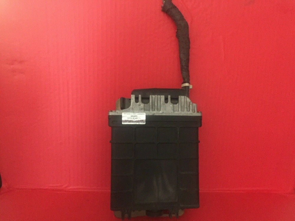 NY413-4 OEM 96 VOLKSWAGEN JETTA ENGINE CONTROL COMPUTER MODULE ECM ECU