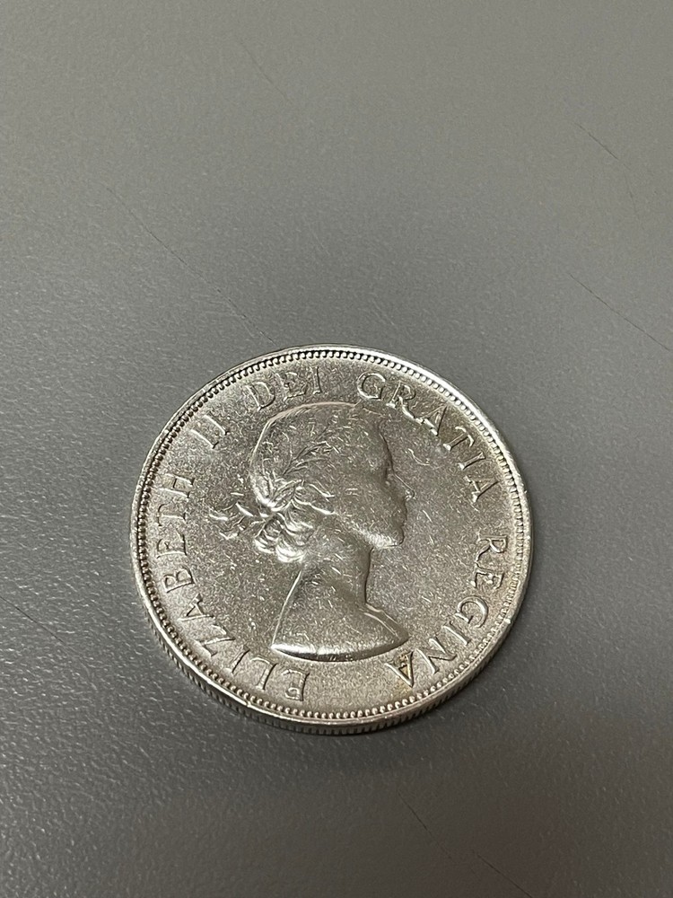 1953 CANADIAN SILVER DOLLAR