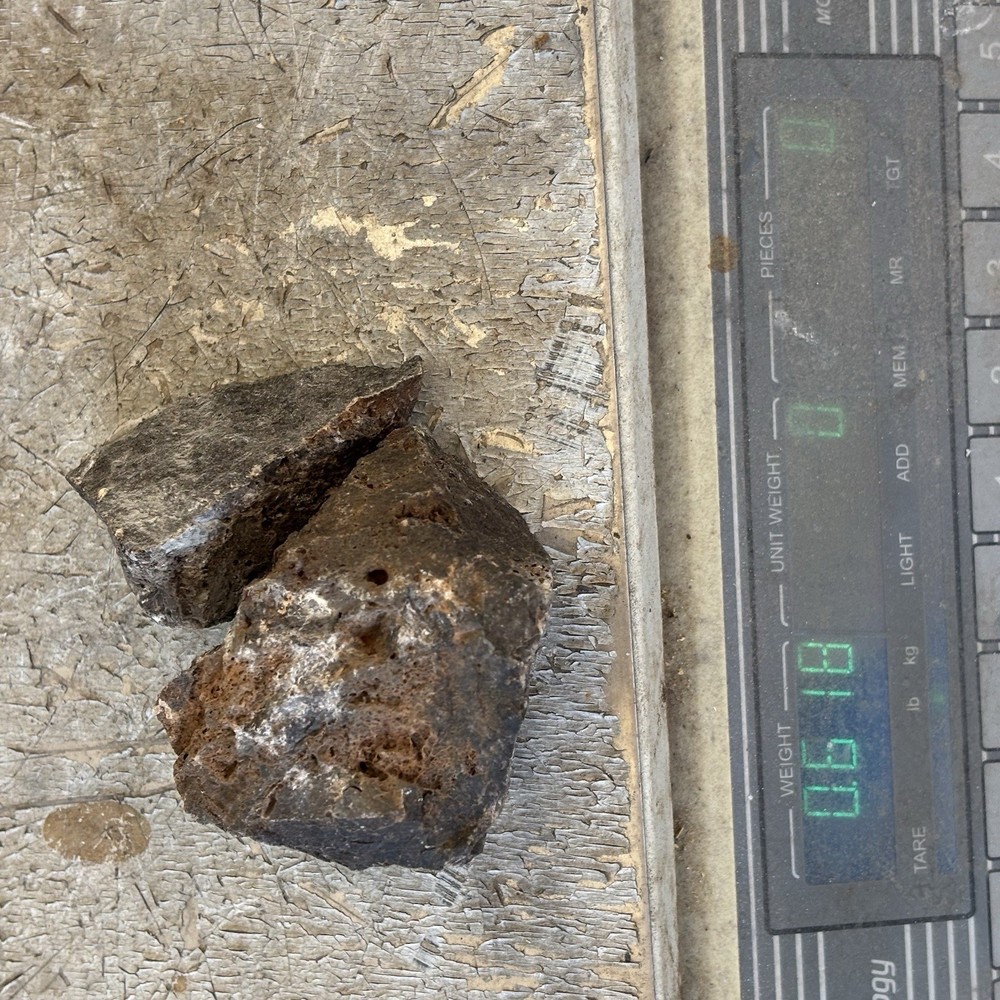 az silver ore .6 lbs (280g)
