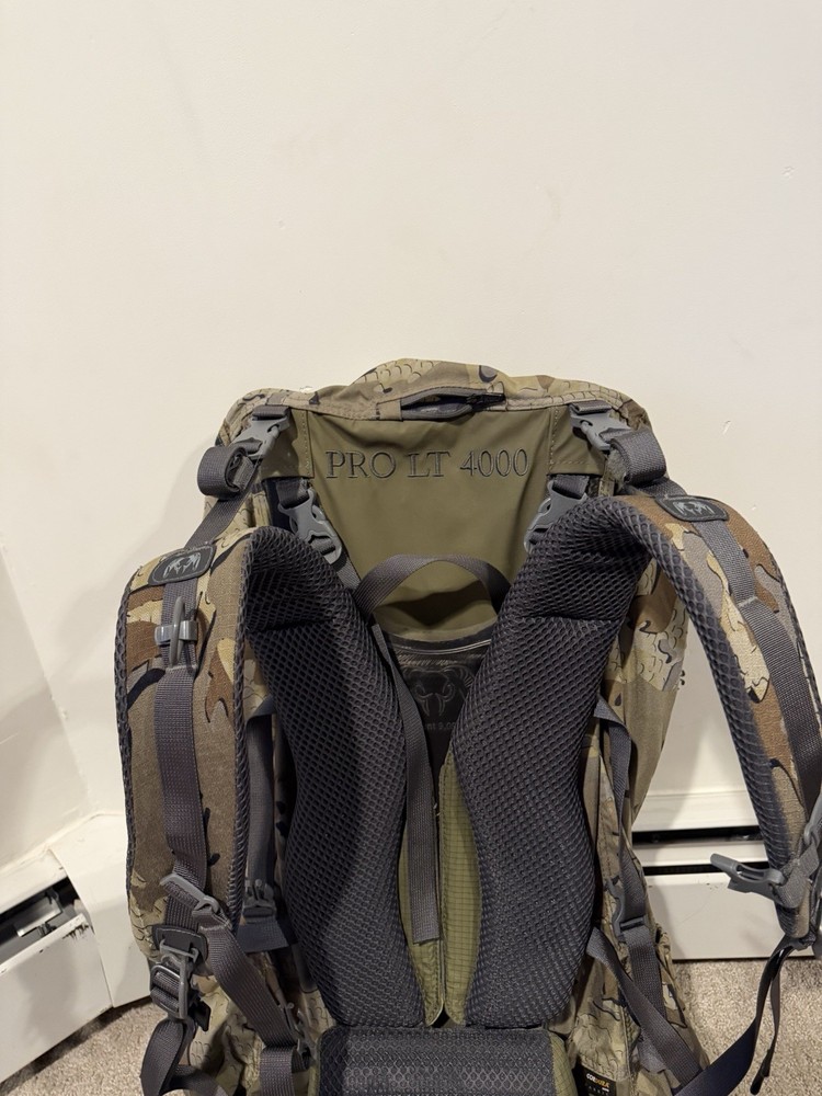 Kuiu Pro Lt 4000 Frame and Bag Backpack