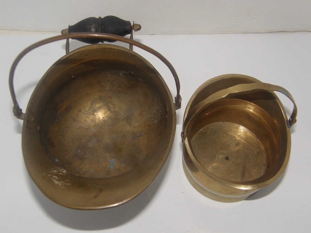 VINTAGE SET OF 2 SOLID BRASS COAL BUCKETS SCUTTLE WITH HANDLES