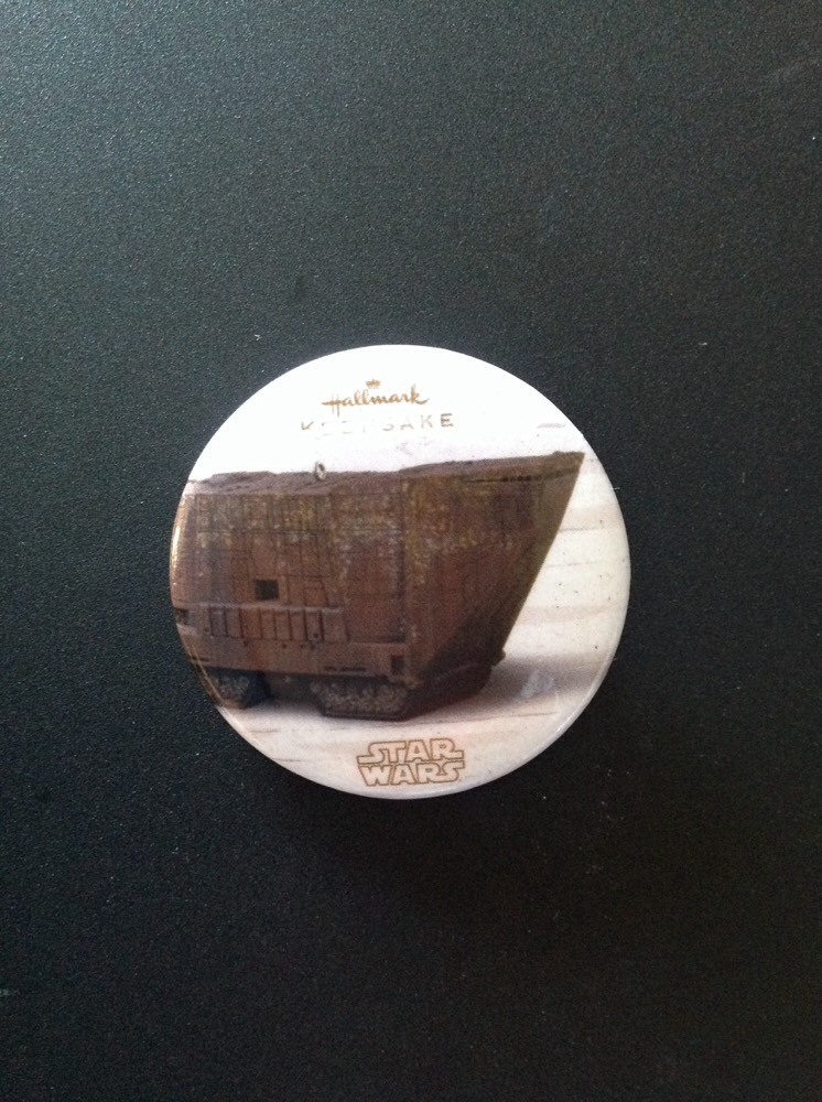 SDCC COMIC CON EXCLUSIVE HALLMARK STAR WARS JAWA SANDCRAWLER PIN / BUTTON