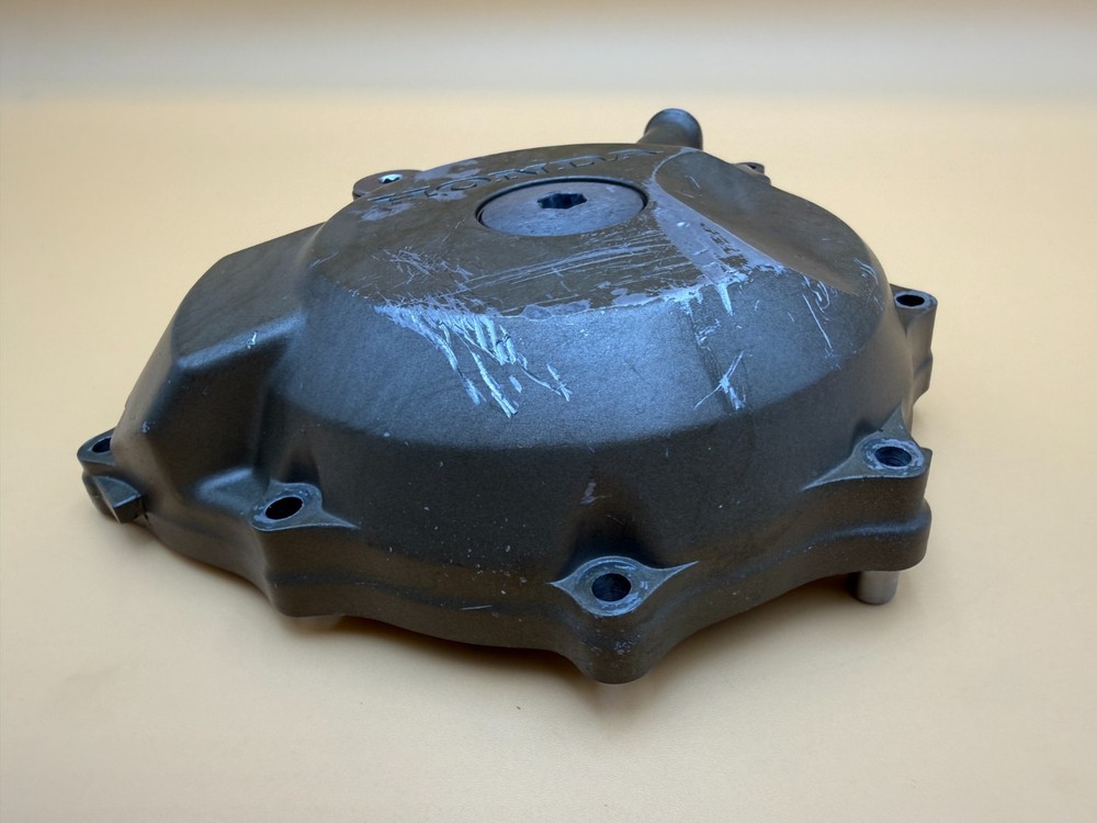 2000 - 2004 XR400R XR400 Left Side Engine Crankcase Stator Flywheel Case Cover