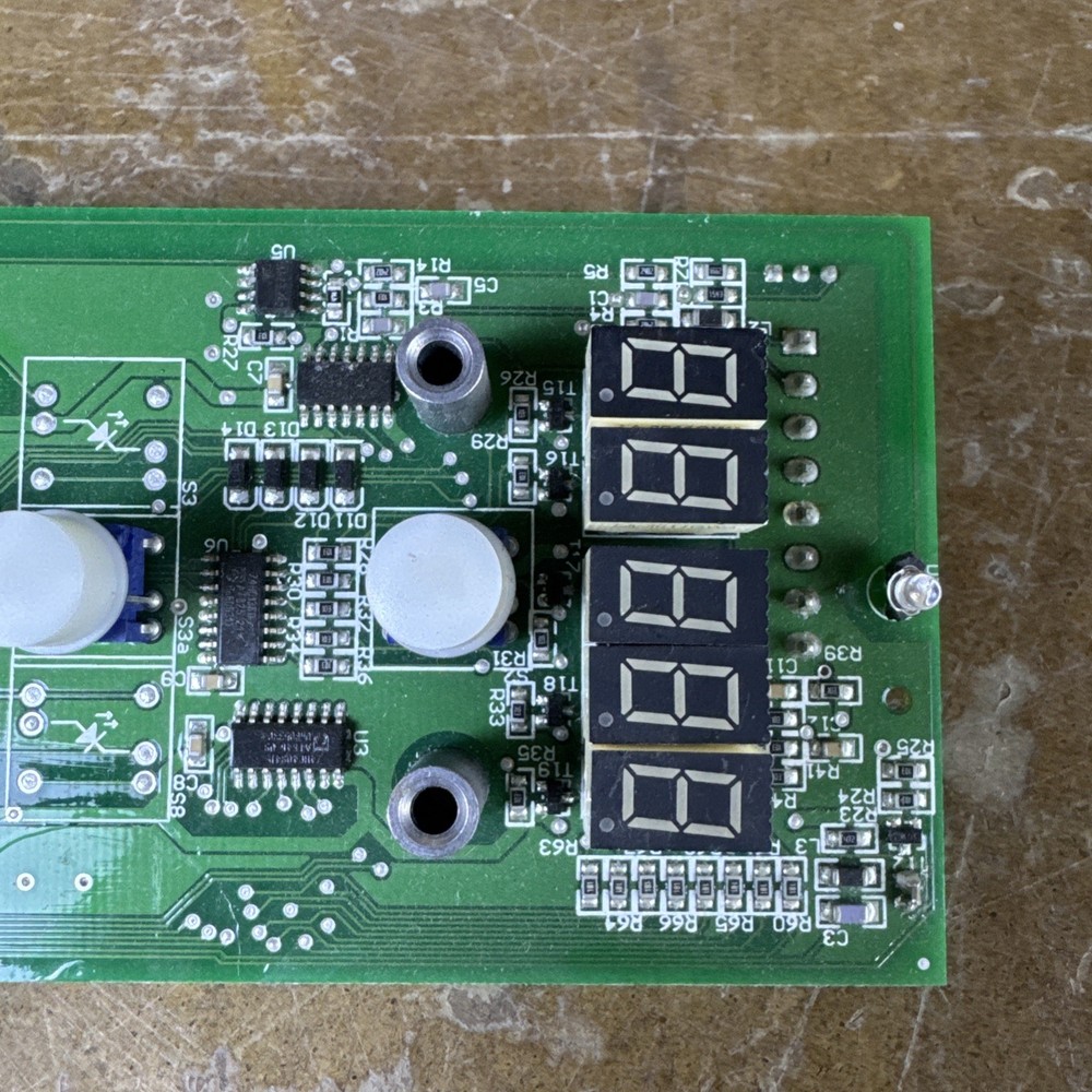 Fetco CBS2031/2 D2P Board Switching Assembly, 8 Keys 2006
