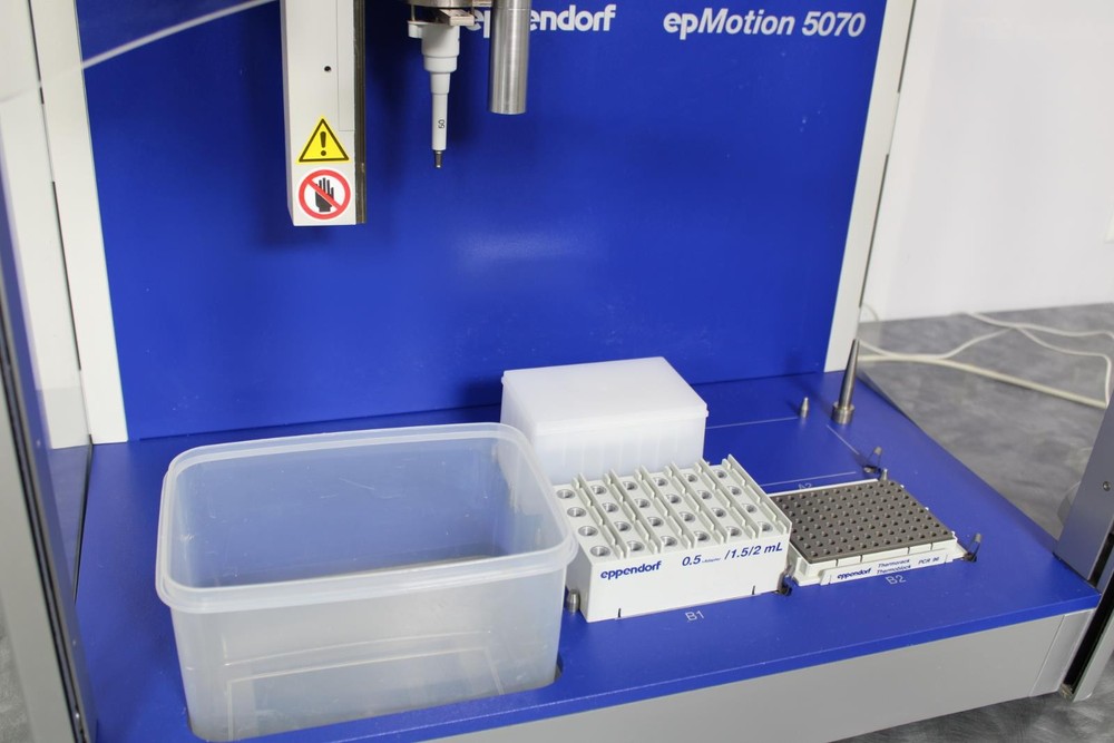 Eppendorf epMotion 5070 Robotic Pipette Liquid Handler w/ 50uL Tool & Controller
