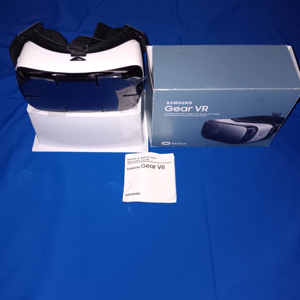 Samsung Gear VR Powered by Oculus - New never used