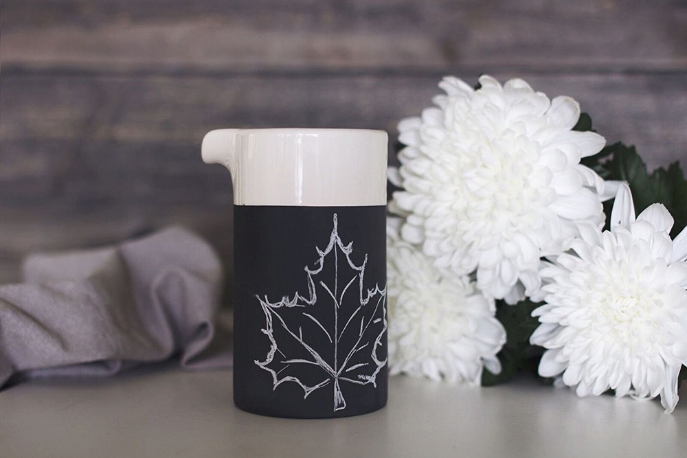 Magisso White Line Naturally Cooling Ceramic Mini Carafe