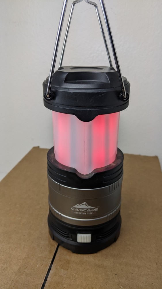 Cascade Mountain Tech Collapsible LED Lantern Pre-owned Good Working Condition