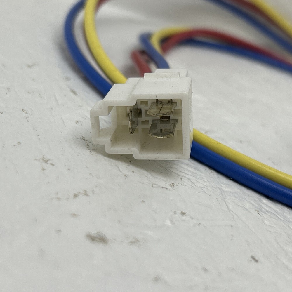 Wiring Harness Molded Plug 3 Pin Compressor Connector 13U63 48in