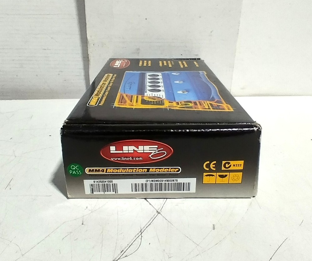 Line 6 MM4 Modulation Modeler Programmable Multiple Effects - No Power