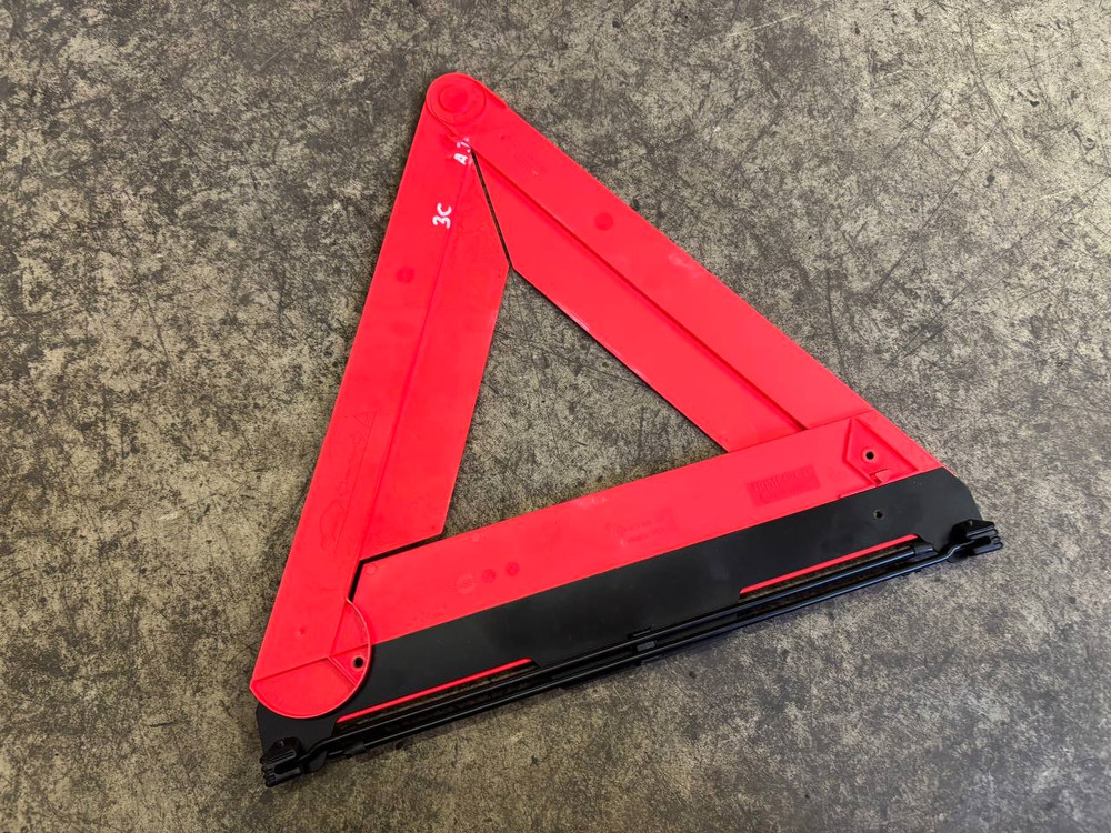 Original warning triangle VW Passat 3C CC 3C5860251