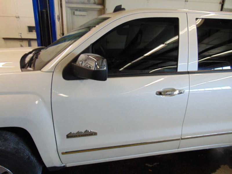 CD/DVD Disc Player 15-16 ESCALADE 13594481
