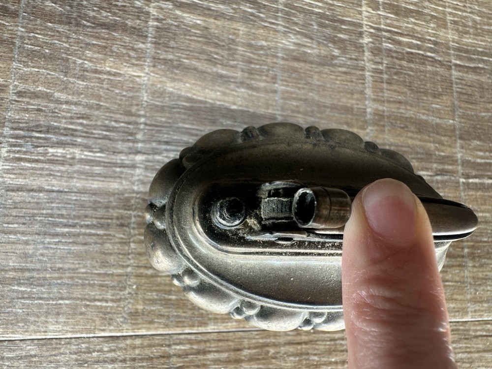 Vintage Ronson “ Crown “ Silver Plated Table Lighter Nice Shape