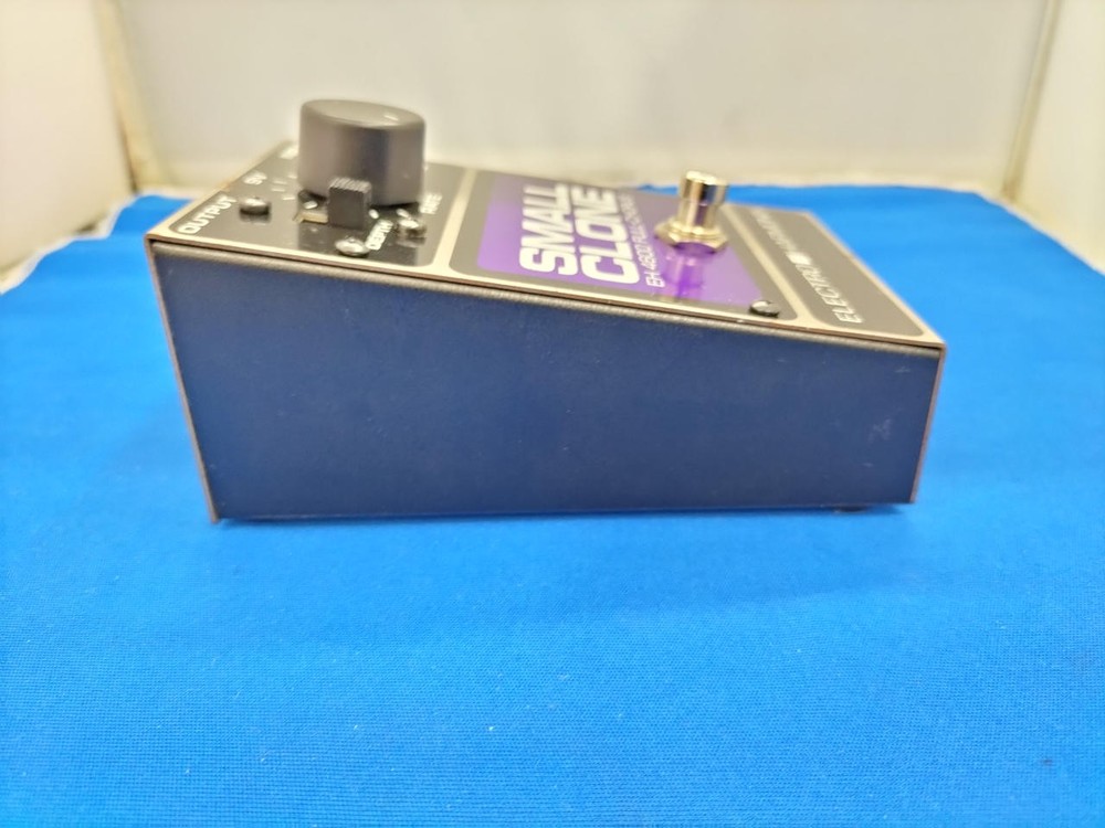 ELECTRO HARMONIX EH 4600 FULL-CHORUS effector