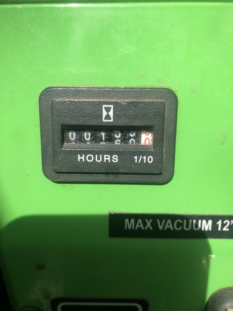 Carpet cleaning van with hydromaster 318