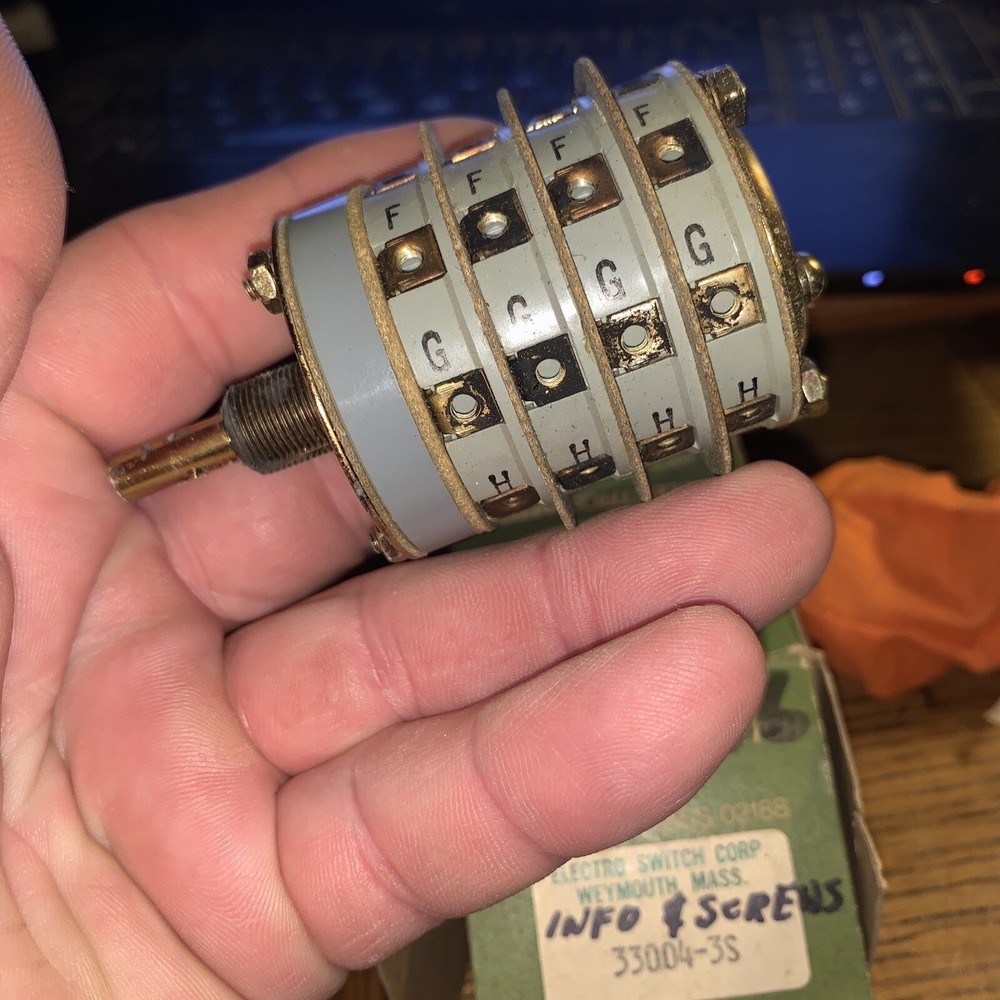 ELECTROSWITCH 296466 33004-3S ROTARY SWITCH part fast free shipping