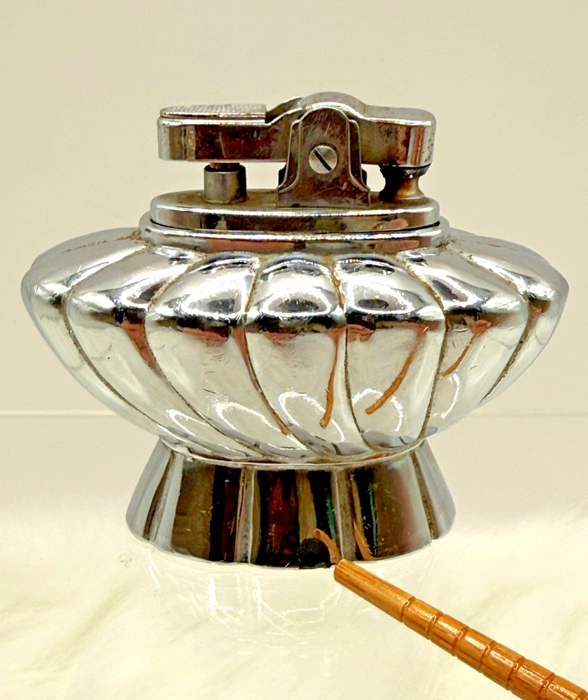 Vintage Ronson Regal Chrome Plated Weighted Table Lighter