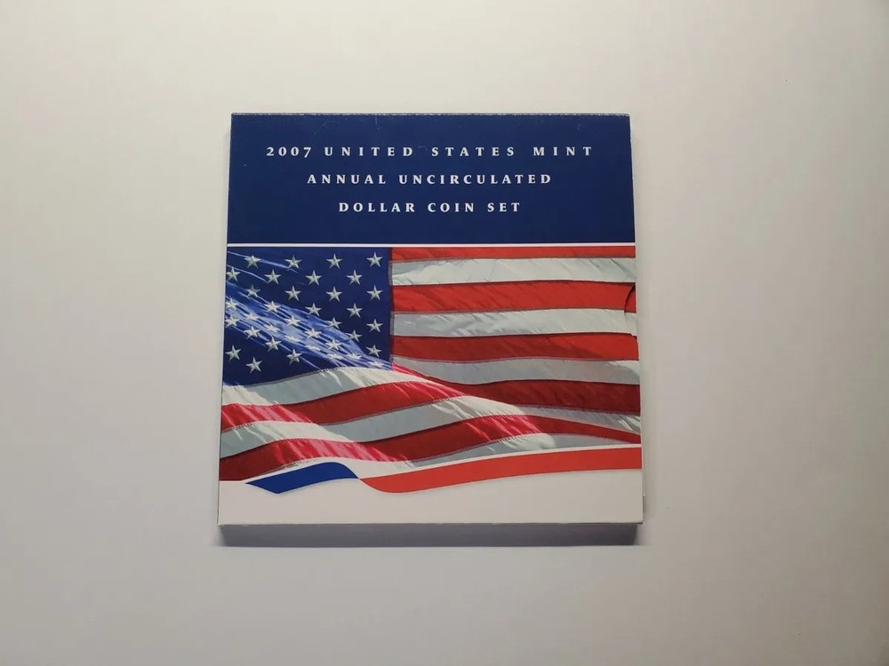2007 US MINT ANNUAL UNCIRCULATED DOLLAR COIN SET