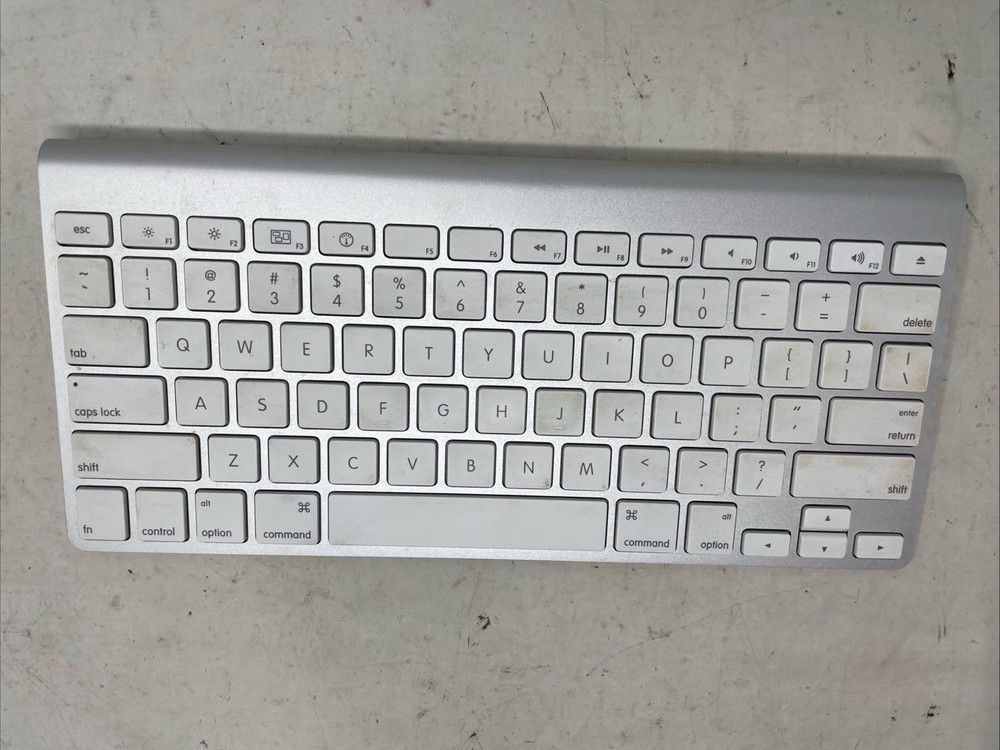 GENUINE Apple Wireless Bluetooth Keyboard A1314 Mac (61)
